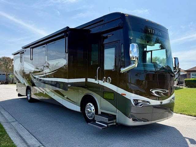 2020&nbsp;Tiffin Allegro Bus&nbsp;Tiffin Allegro Bus&nbsp;&nbsp;-&nbsp;Vin/Serial Number: :&nbsp;&nbsp;Florida RV Brokers